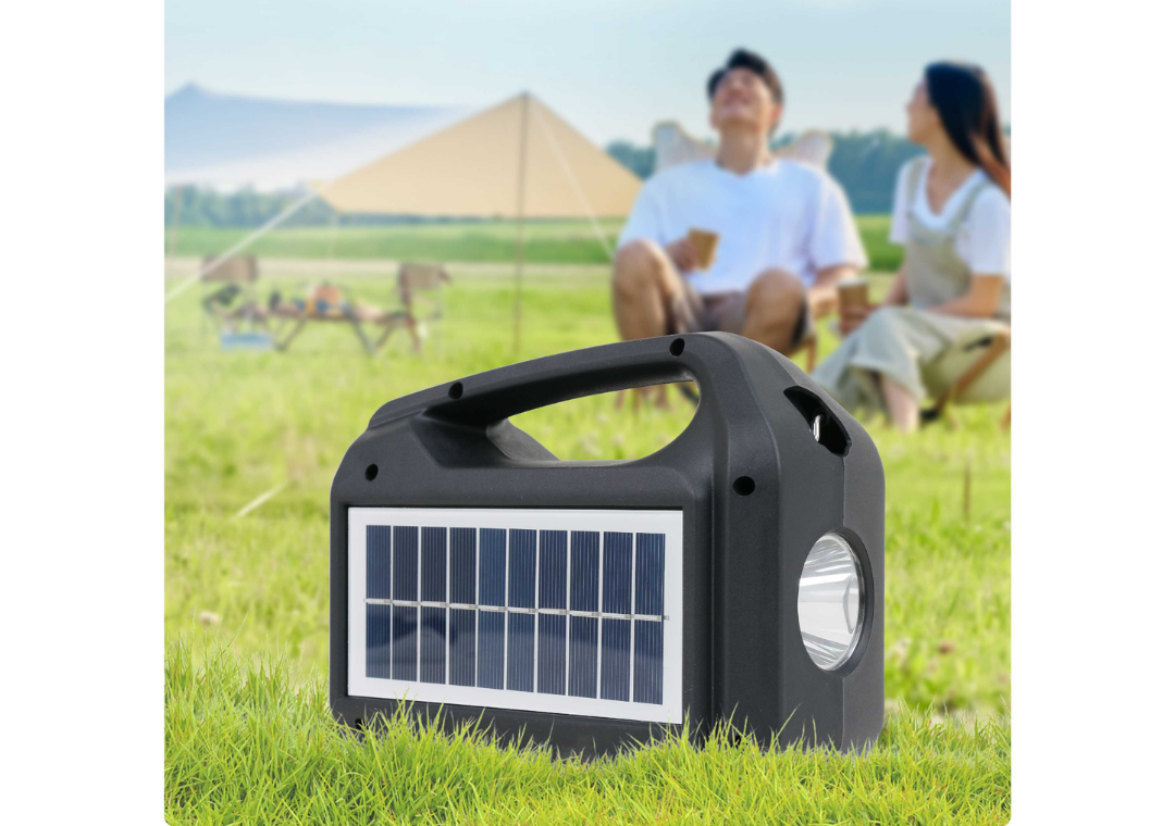 Linterna radio parlante bluetooth con panel solar (4 en 1)